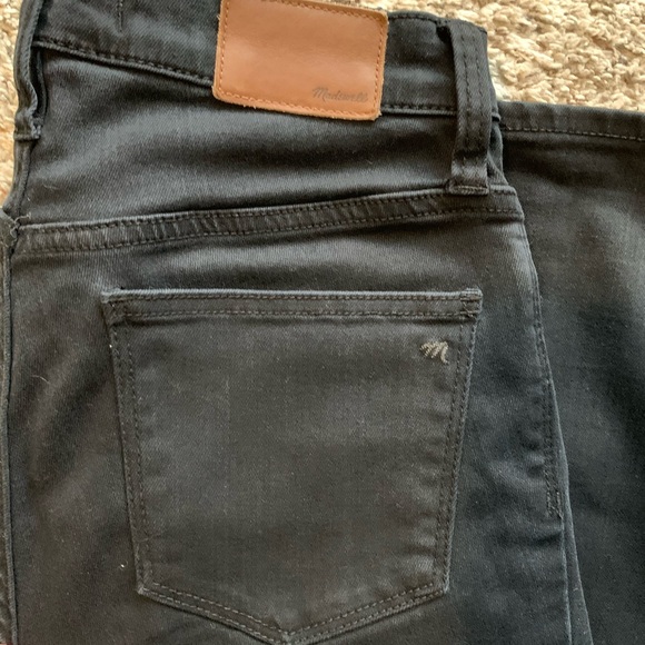 Madewell size 26, 9” High Rise Skinny in Black - Picture 6 of 6